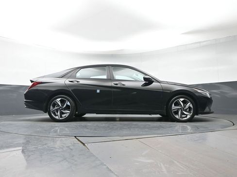 Used 2023 Hyundai Elantra SEL w/ Convenience Package FWD image 29