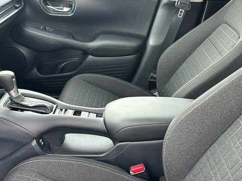 Certified 2026 Honda HR-V LX image 24