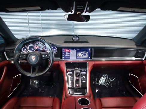 Certified 2023 Porsche Panamera Platinum Edition RWD image 11