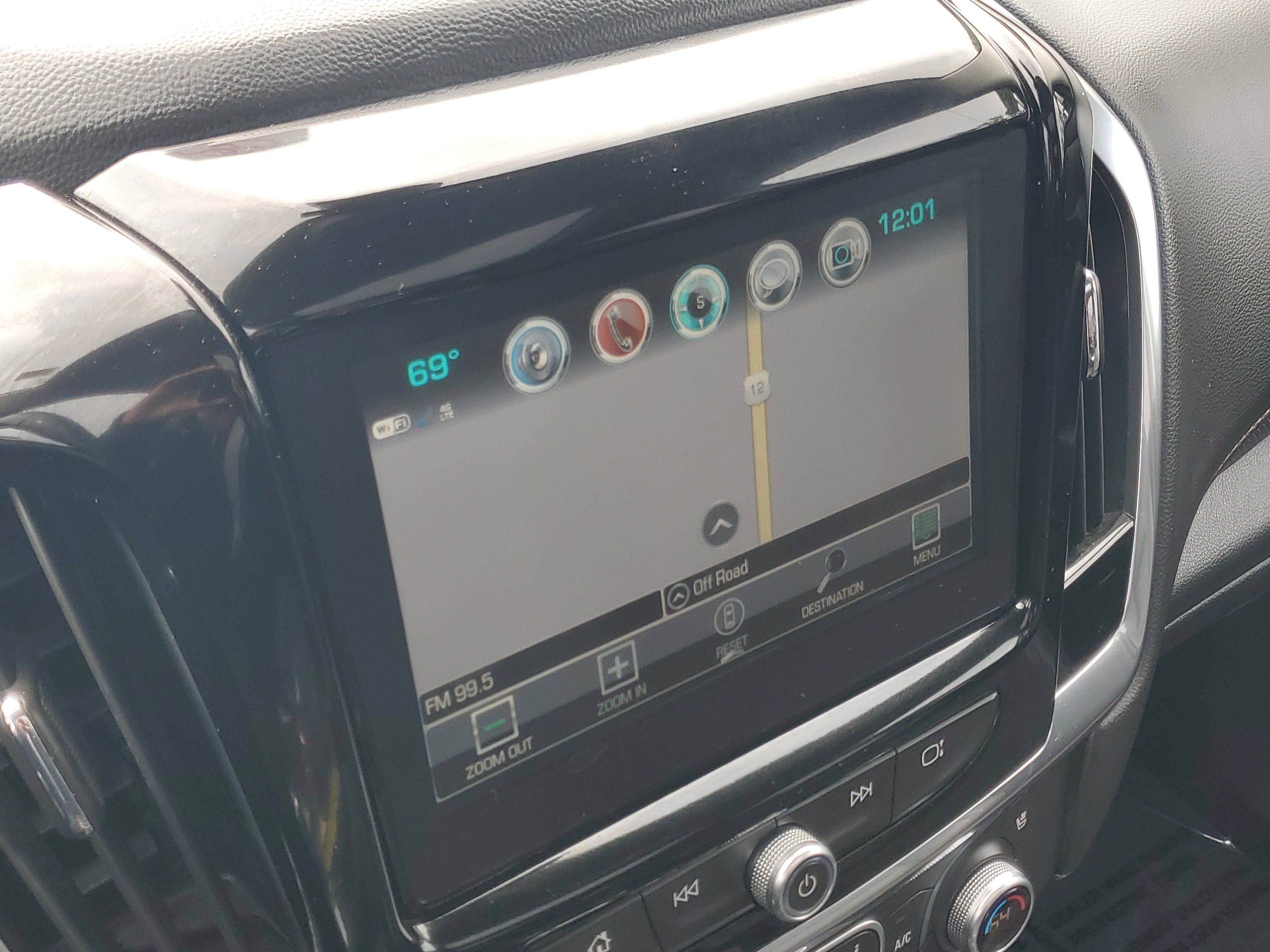 Used 2018 Chevrolet Traverse Premier w/ Driver Confidence II Package FWD image 31