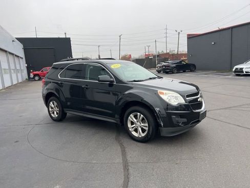 Used 2011 Chevrolet Equinox LT w/ Driver Convenience Package image 2