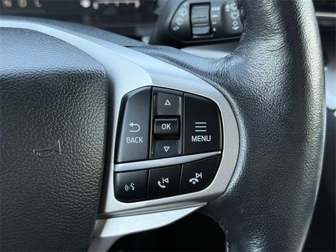 Certified 2022 Ford Explorer XLT w/ Equipment Group 202A image 20