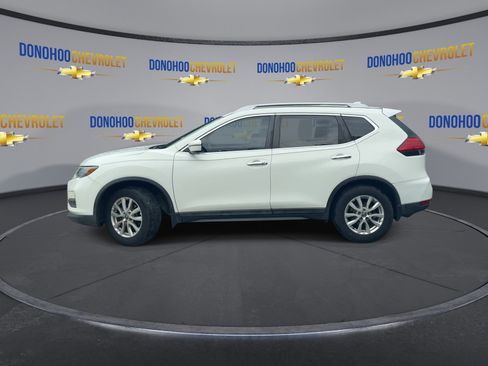 Used 2017 Nissan Rogue SV FWD image 8