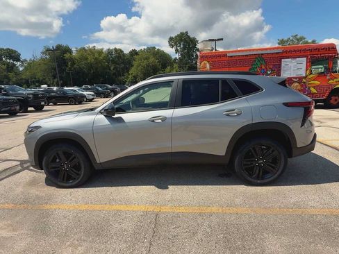 Certified 2024 Chevrolet Trax ACTIV w/ Sunroof Package FWD image 5