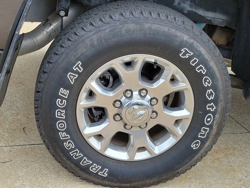 Used 2023 RAM 2500 Laramie AWD/4WD image 5