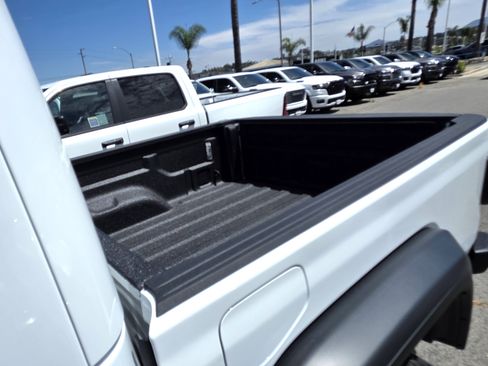 New 2026 Jeep Gladiator Mojave AWD/4WD image 17