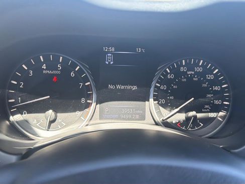 Used 2022 INFINITI Q50 Luxe w/ Cargo Package RWD image 24