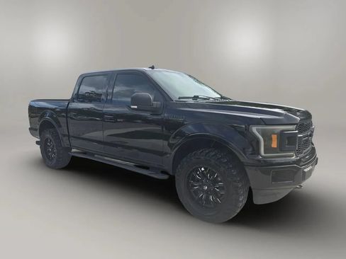 Used 2019 Ford F150 XLT w/ Equipment Group 302A Luxury AWD/4WD image 9