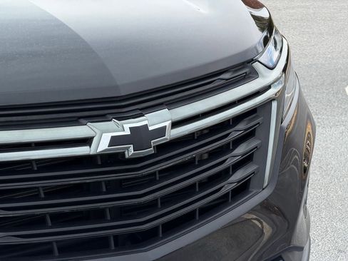 Used 2024 Chevrolet Equinox LS w/ Midnight Edition image 10