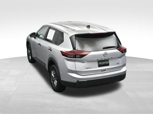 Used 2024 Nissan Rogue S AWD/4WD image 34