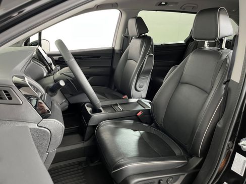 Certified 2023 Honda Odyssey Elite image 4
