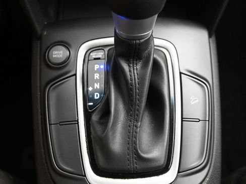 Used 2021 Hyundai Kona SE FWD image 19