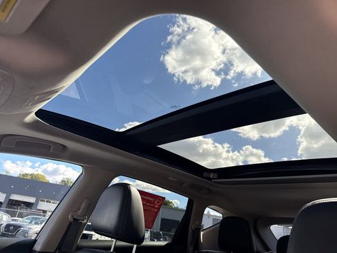 Used 2021 Nissan Murano Platinum w/ Cargo Package image 26