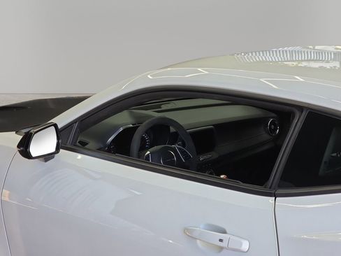 Used 2018 Chevrolet Camaro SS image 28