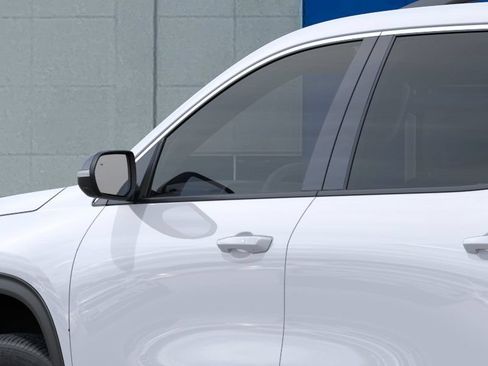 New 2026 Chevrolet Traverse LT w/ Driver Confidence Package FWD image 12