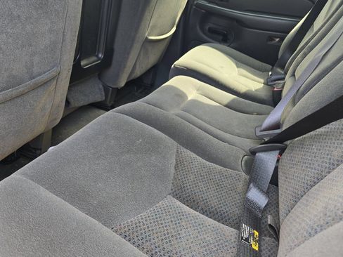 Used 2005 Chevrolet Silverado 2500 LS w/ Skid Plate Package AWD/4WD image 8