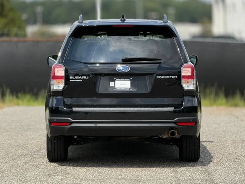 Used 2017 Subaru Forester 2.5i Limited AWD/4WD image 4