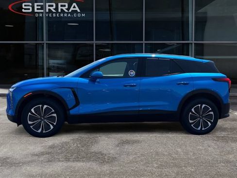 Used 2024 Chevrolet Blazer EV LT AWD/4WD image 2