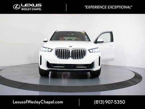 Used 2026 BMW X5 xDrive40i w/ Premium Package AWD/4WD image 39