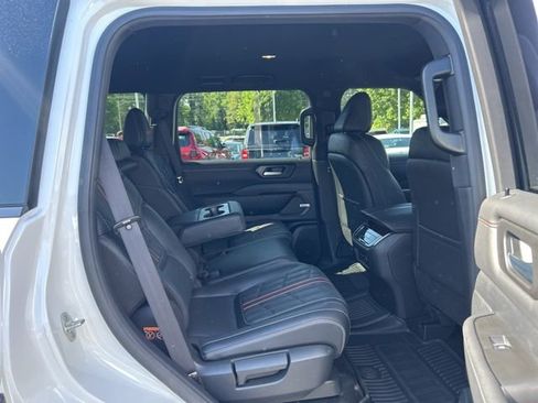 Used 2025 Nissan Armada PRO-4X image 20