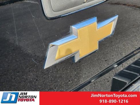 Used 2018 Chevrolet Silverado 1500 LT w/ All Star Edition image 12