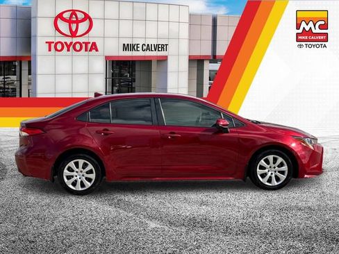 Certified 2025 Toyota Corolla LE FWD image 6