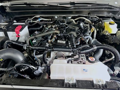 Certified 2025 Toyota Tacoma SR5 RWD image 29