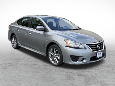 Used 2013 Nissan Sentra SR FWD image 3