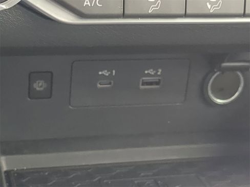 Used 2023 Nissan Altima 2.5 SV w/ SV Premium Package image 21