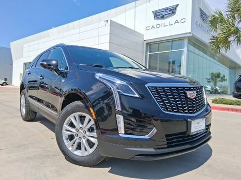 New 2026 Cadillac XT5 Luxury w/ LPO, Premium Carpet Package image 1