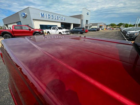 Used 2018 Ford F150 Lariat w/ Equipment Group 502A Luxury AWD/4WD image 16