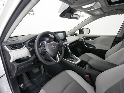 Used 2022 Toyota RAV4 XLE Premium AWD/4WD image 10