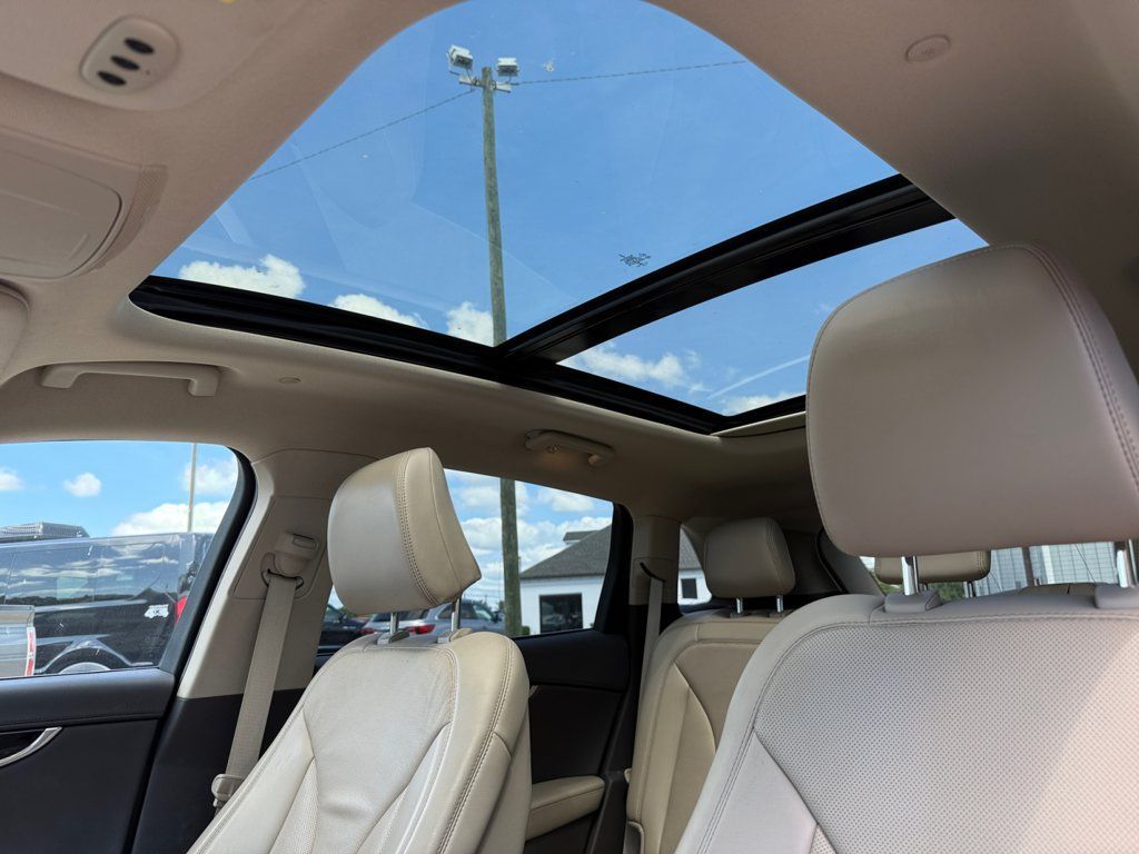 Used 2022 Lincoln Nautilus Reserve w/ Luxury Package FWD image 17