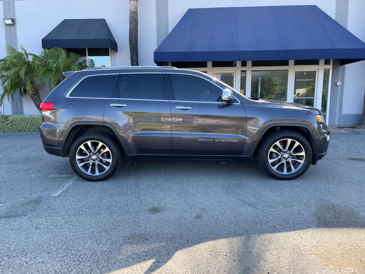 Used 2018 Jeep Grand Cherokee Limited RWD image 4