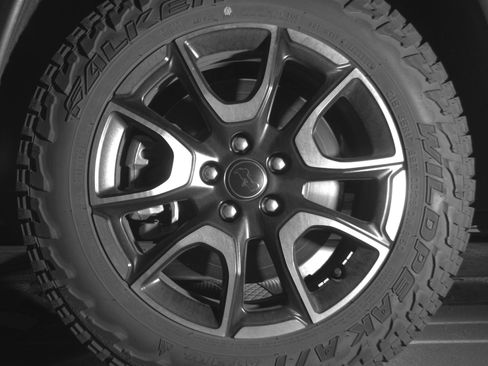 Used 2025 Jeep Compass Trailhawk AWD/4WD image 12