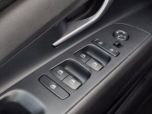 Used 2023 Hyundai Elantra SEL w/ Cargo Package image 23