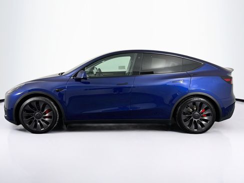 Used 2023 Tesla Model Y Performance image 7