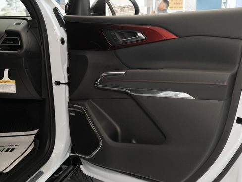 New 2026 Chevrolet Traverse RS image 38