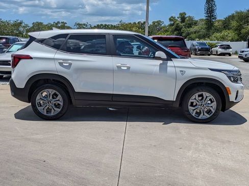 Used 2026 Kia Seltos LX FWD image 4