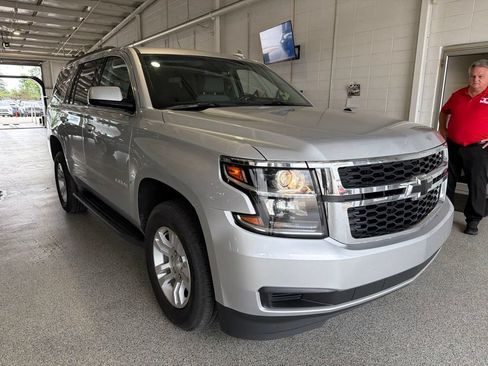 Used 2019 Chevrolet Tahoe LT AWD/4WD image 2
