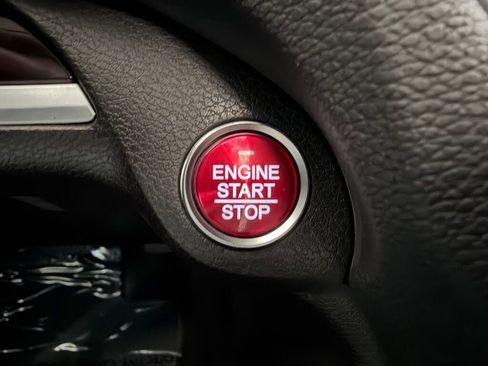 Used 2016 Acura TLX image 29