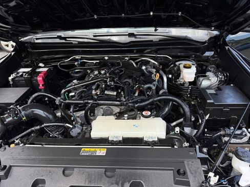 Used 2024 Toyota Tacoma SR5 AWD/4WD image 30