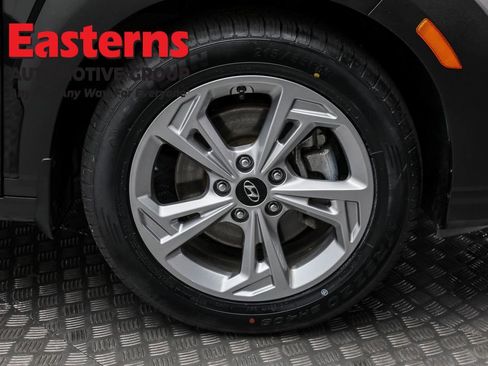 Used 2023 Hyundai Kona SEL image 30