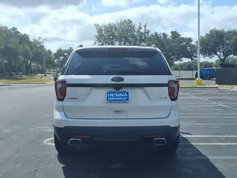 Used 2016 Ford Explorer Sport w/ Equipment Group 401A AWD/4WD image 7