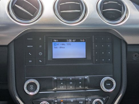 Used 2019 Ford Mustang GT RWD image 23