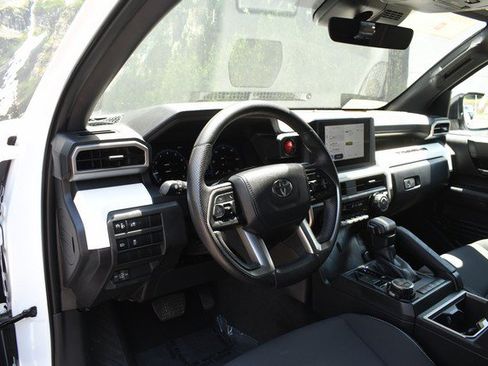 Certified 2024 Toyota Tacoma TRD Off-Road AWD/4WD image 14
