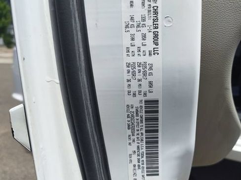 Used 2014 Dodge Grand Caravan SXT w/ Rear Park Assist Package FWD image 9