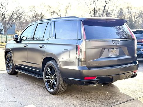 Used 2021 Cadillac Escalade Sport Platinum image 7