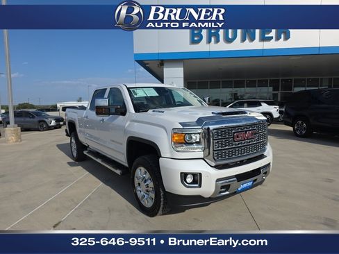 Used 2019 GMC Sierra 2500 Denali w/ Duramax Plus Package AWD/4WD image 1