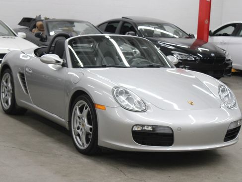Used 2005 Porsche Boxster image 8